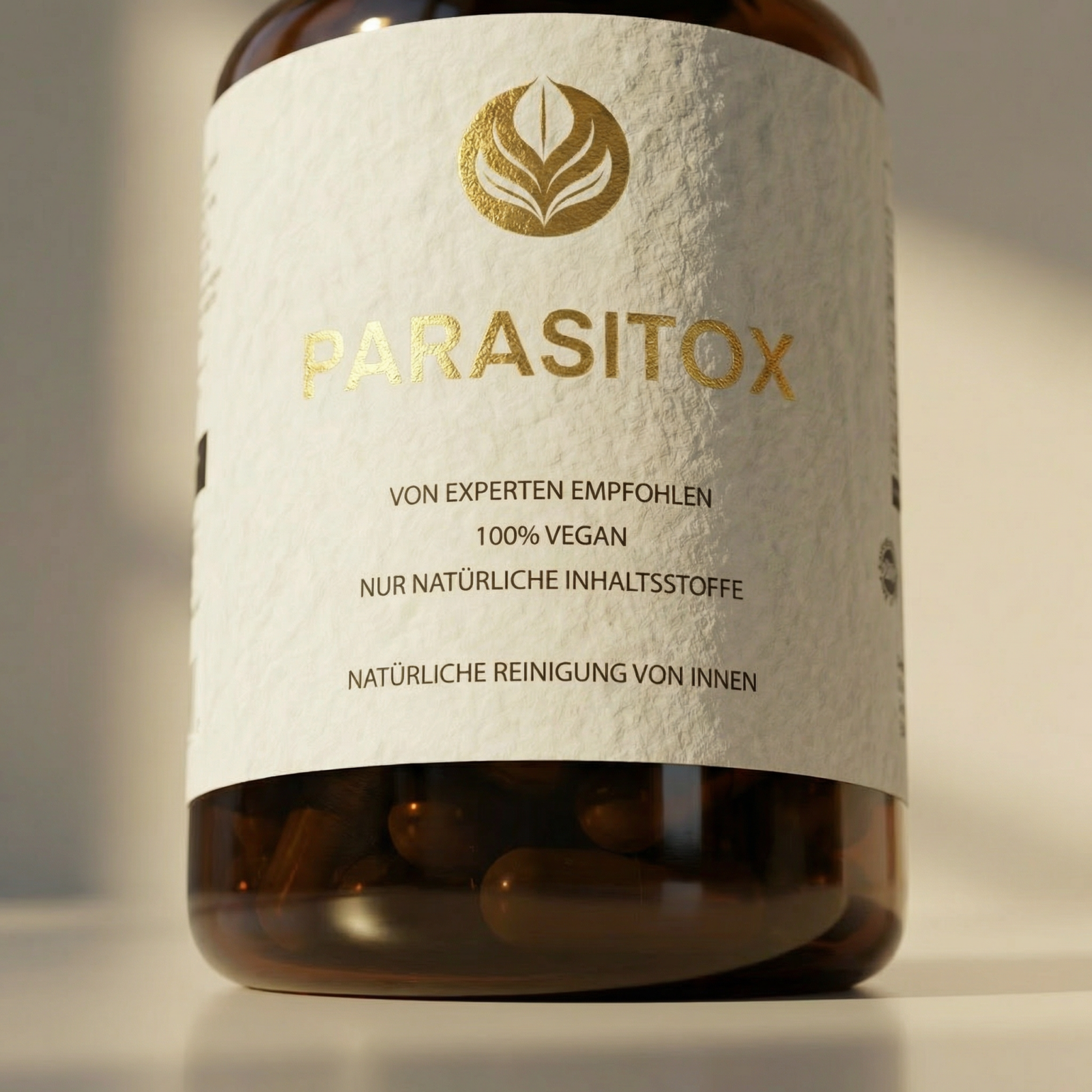 Parasitox-Dose mit geöffnetem Deckel und Kapseln